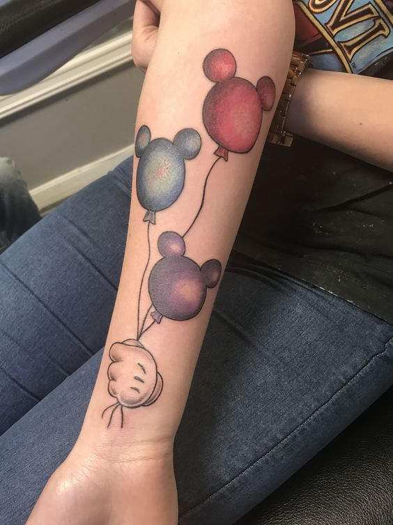 Tatouage Ballons En Forme De Souris Sur L'avant Bras