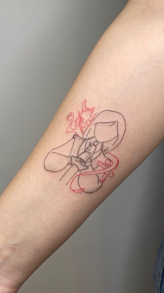 Tatouage Mulan Et Mushu Sur L'avant Bras