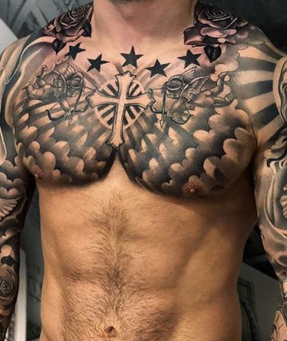 Tatouage étoiles, Croix Et Anges Sur Le Torse