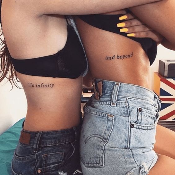 Tatouage Phrase Inspirante Sur Les Côtes