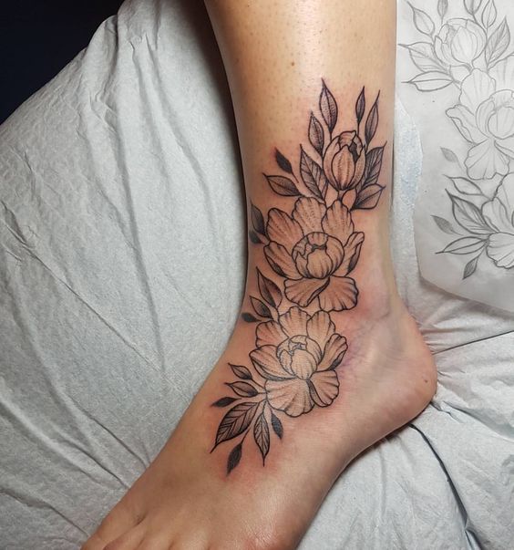 Tatouage Pied Avec Pivoine