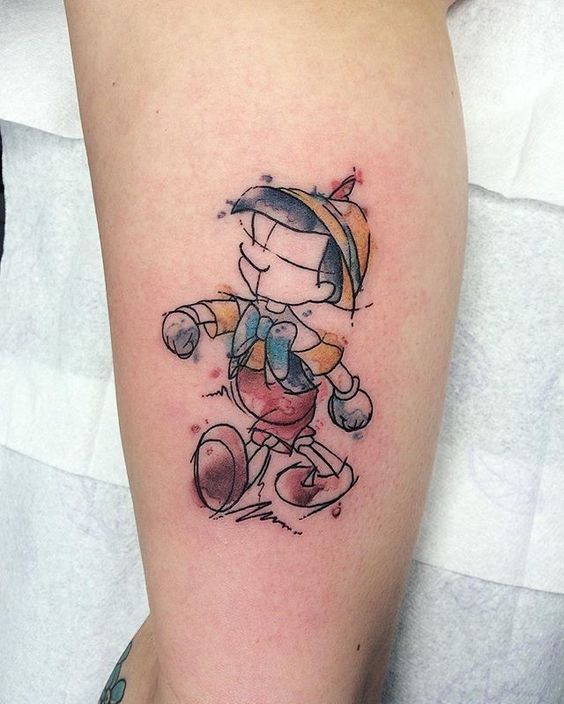 Tatouage Pinocchio Sur La Jambe
