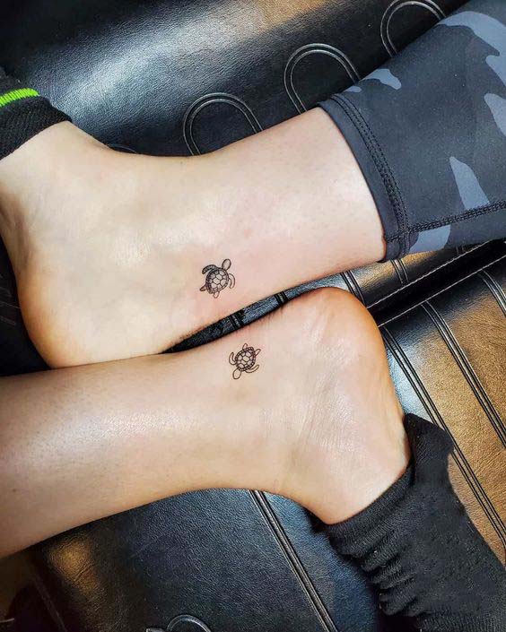 Tatouage Tortue De Mer Sur Le Pied