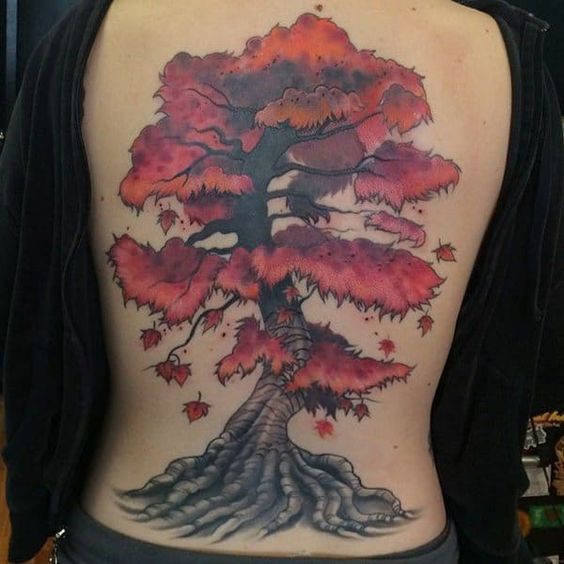 Tatouage Arbre De Vie Rouge Sur Le Dos