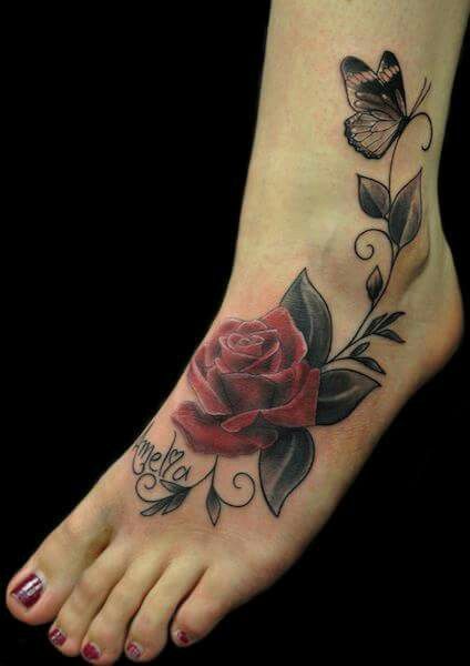Tatouage Pied Avec Rose Rouge, Prénom Et Papillon
