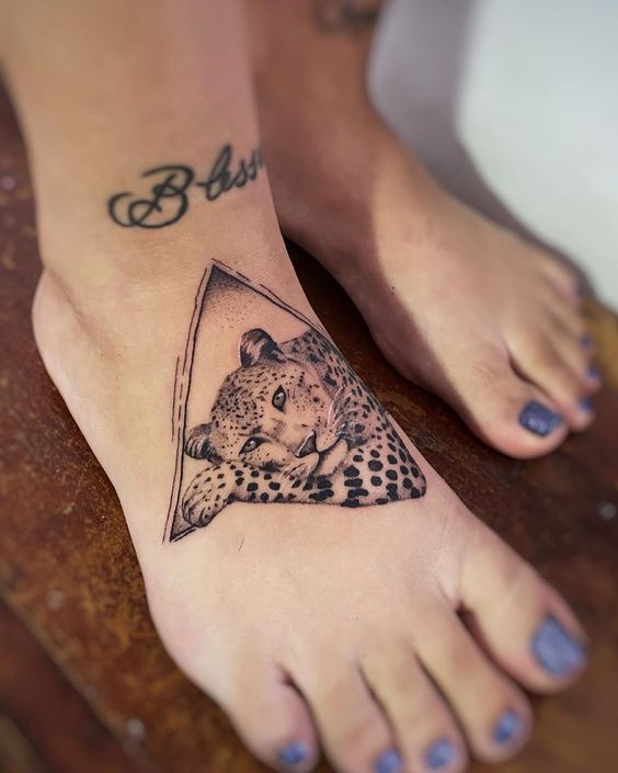 Tatouage Pied Avec Léopard