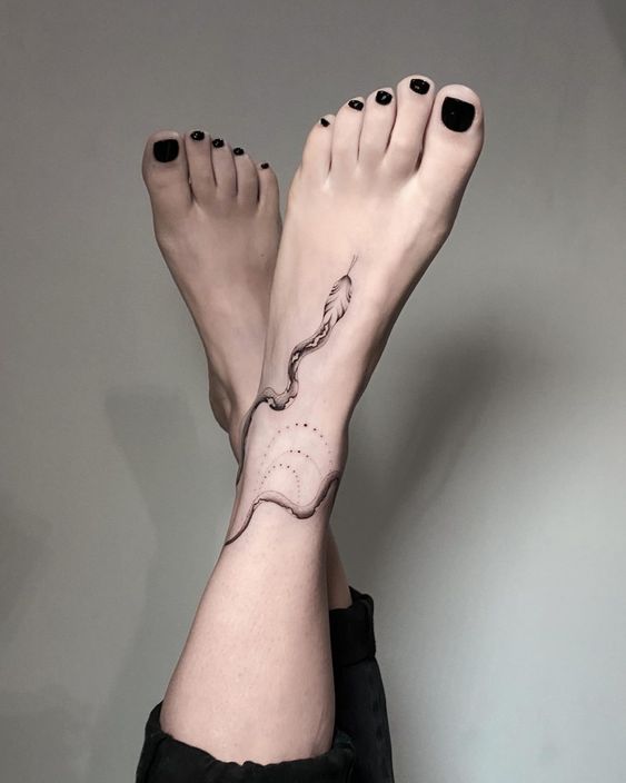 Tatouage Pied Avec Serpent