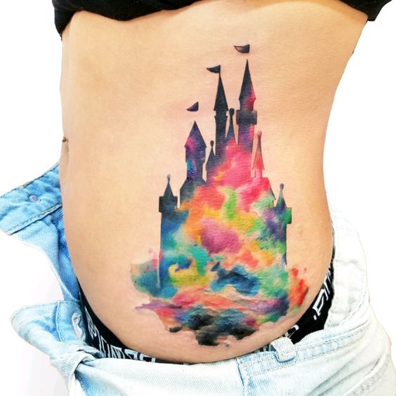 Tatouage Château Disney En Aquarelle Sur Les Côtes