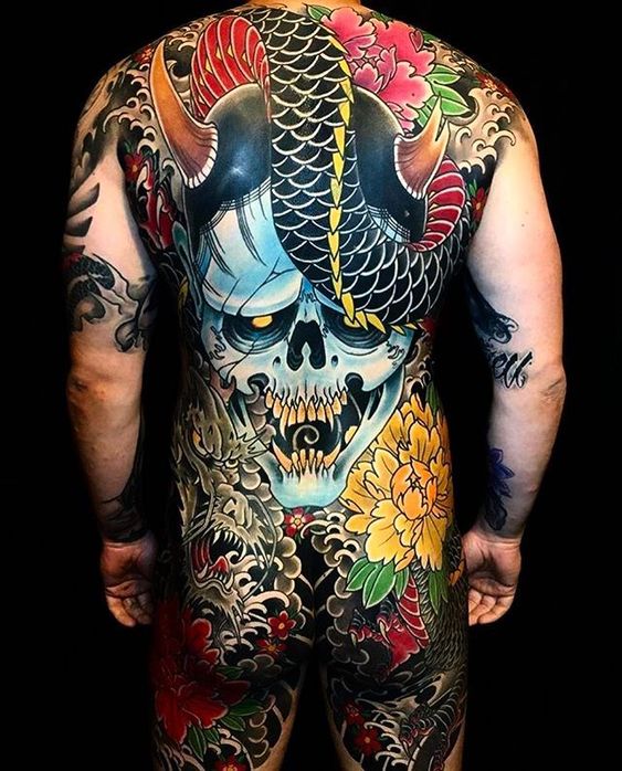 Tatouage Démon Blanc Et Dragon Noir Sur Le Corps