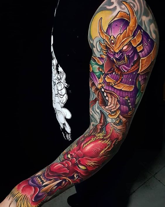 Tatouage Samouraï Et Tigre Rouge Sur Le Bras