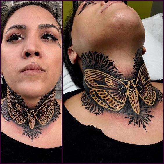 Tatouage Papillon Gothique Doré Sur Le Cou