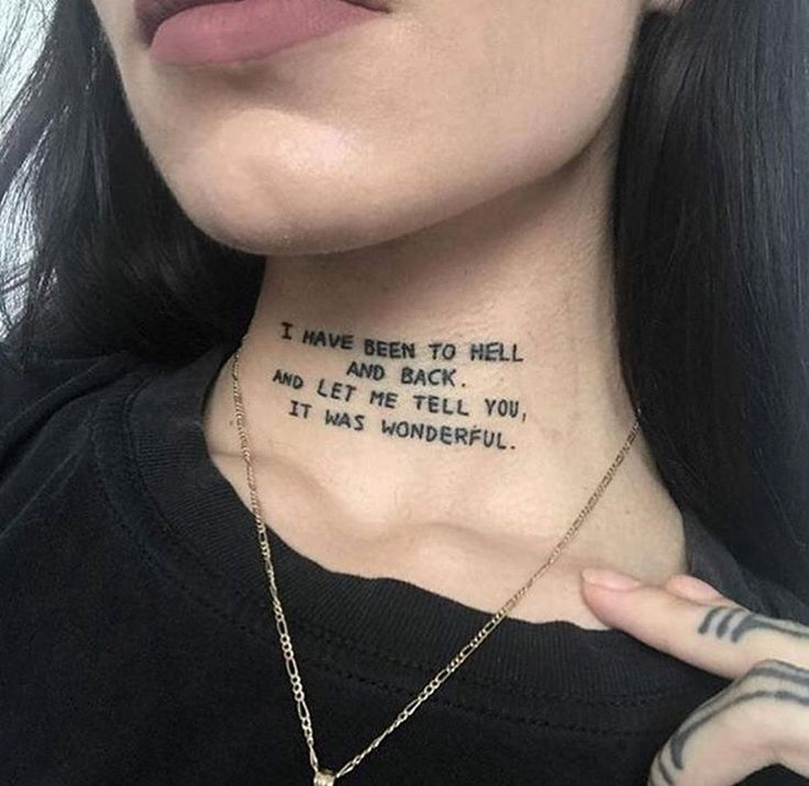 Tatouage Phrase Inspirante Sur Le Cou