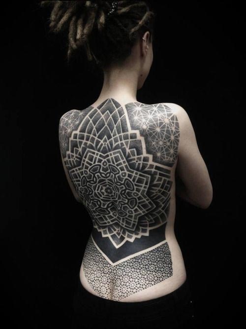 Tatouage Mandala Et étoiles Géométriques Sur Le Dos