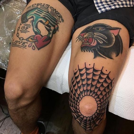 Tatouage Main Et Panthère Sur La Cuisse