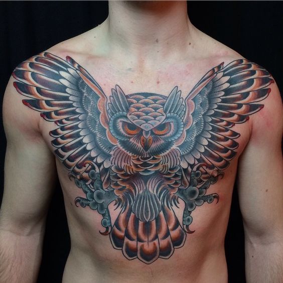 Tatouage Hibou Sur Le Torse