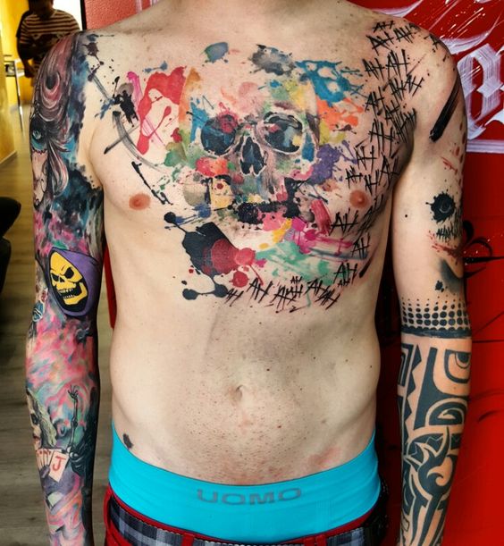 Tatouage Crâne Sur Le Torse