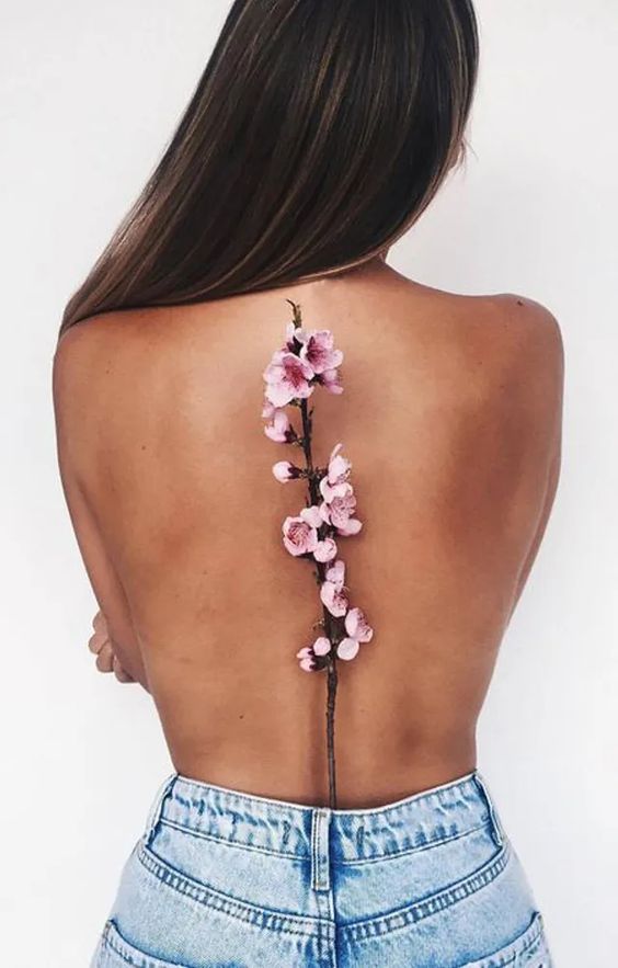 Tatouage Fleurs De Cerisier Sur Le Dos