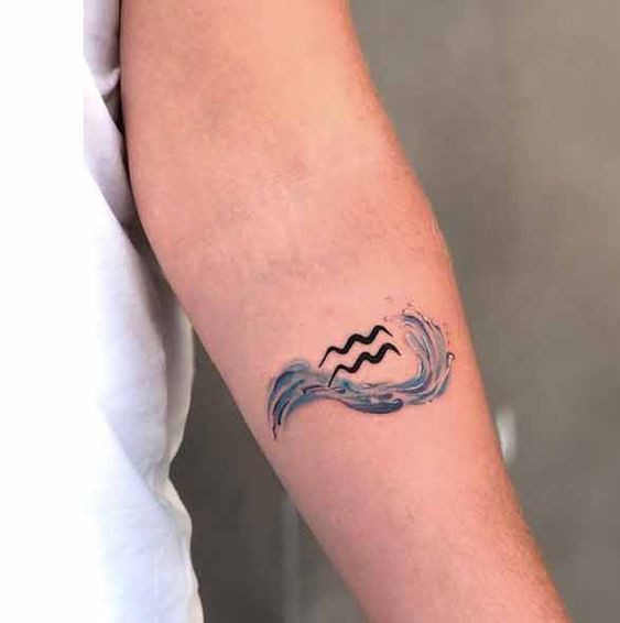 Tatouage Signe Verseau Et Vague Sur L'avant Bras