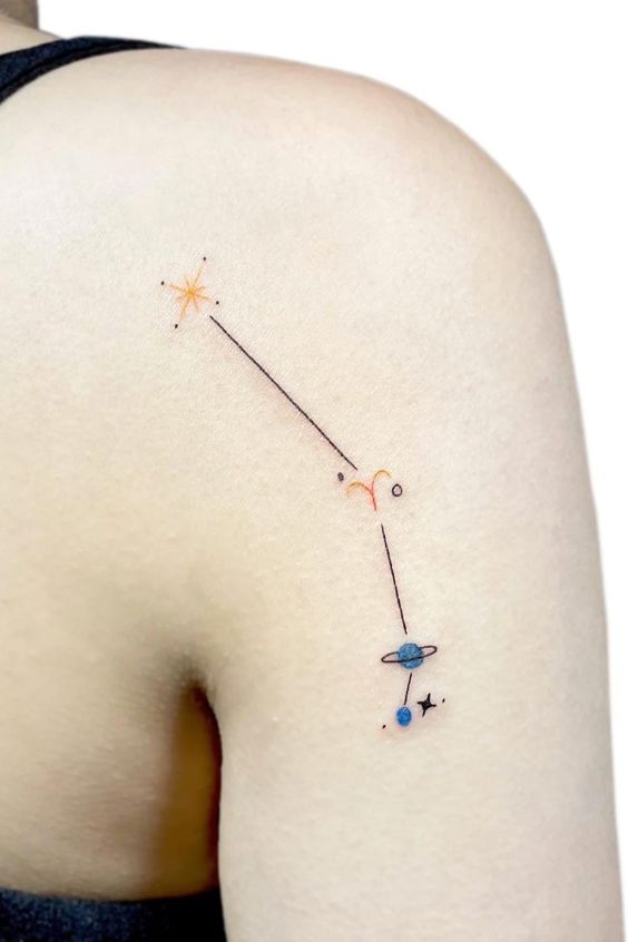 Tatouage Constellation Du Bélier Colorée Sur Le Bras