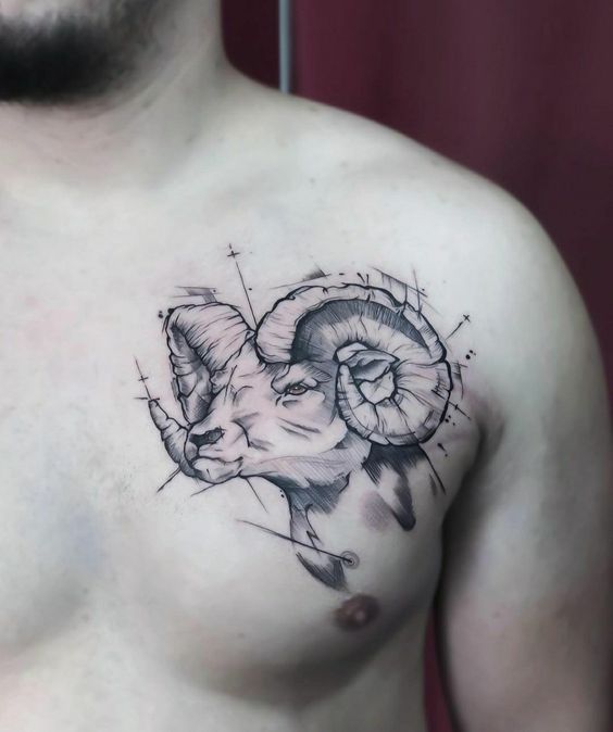 Tatouage Bélier Graphique En Noir Et Gris Sur Le Torse