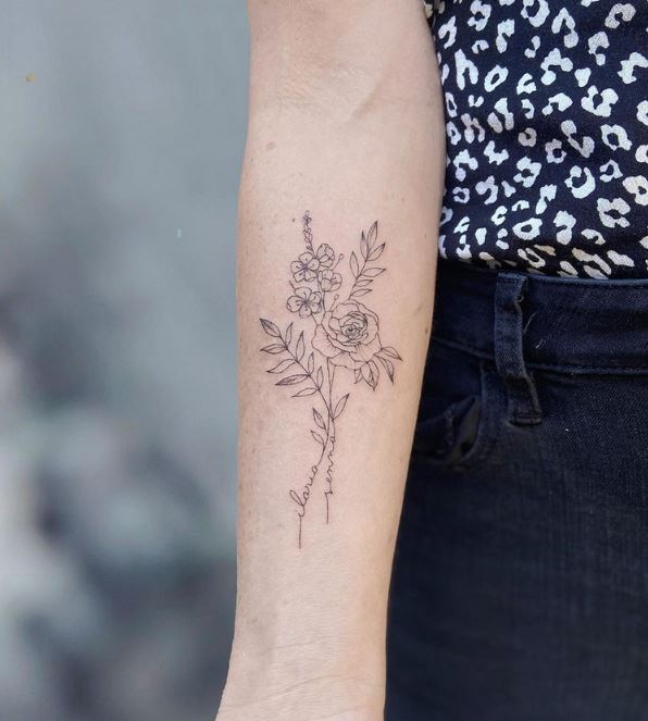 Tatouage Pivoines En Lignes Fines Sur L'avant Bras