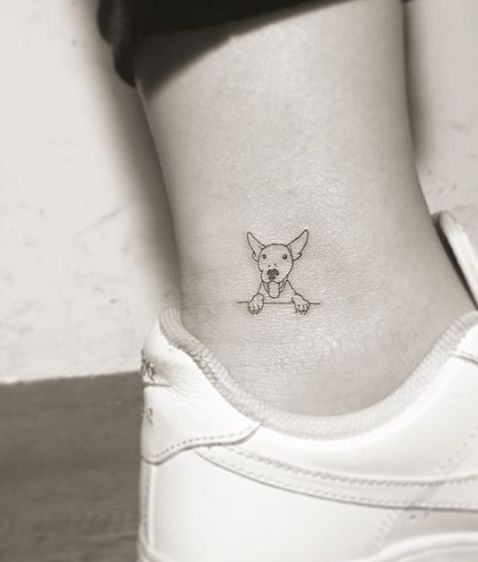 Tatouage Bull Terrier Discret Sur La Cheville
