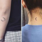 Tatouage Lune Minimaliste